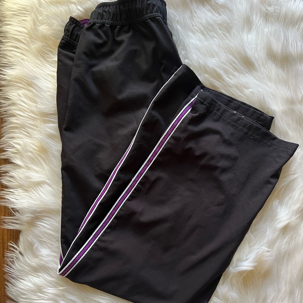 SJB Active athletic joggers women’s size PM black/purple